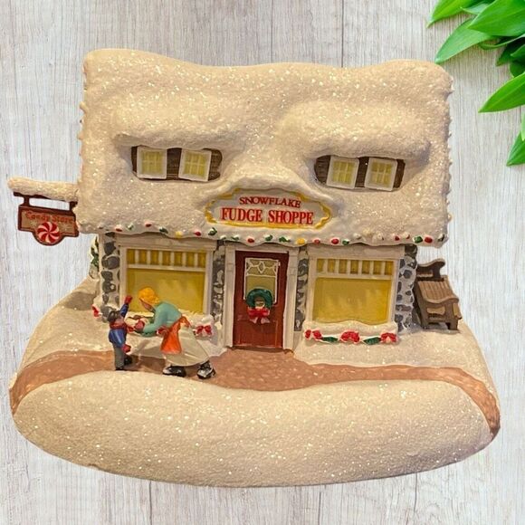 2022 Thomas Kinkade Sweet Shoppe Christmas Collectible - Light Up Holiday Keepsa - Picture 5 of 7